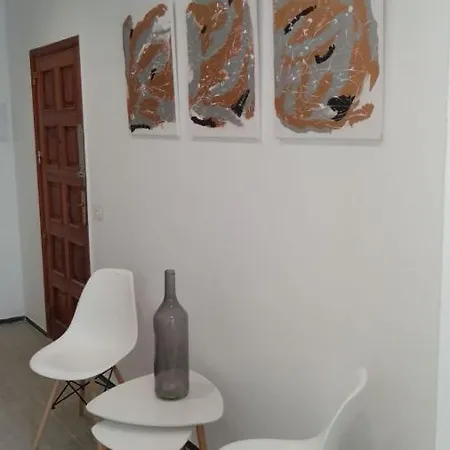 Residencia Fontanillo Homestay *